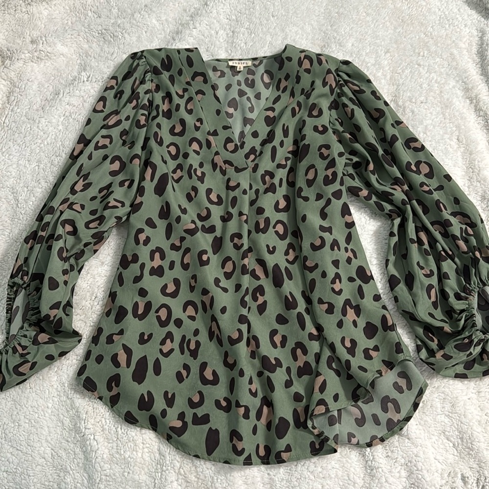Ladies blouse